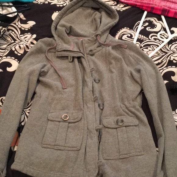 Gray jacket - Picture 2 of 3